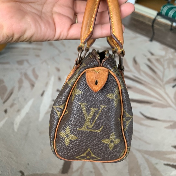 🚫SOLD ON Ⓜ️🚫✨Lv mini speedy bag - Picture 5 of 13